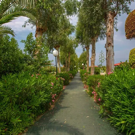 Hedef Beyt & 塞尔丘克